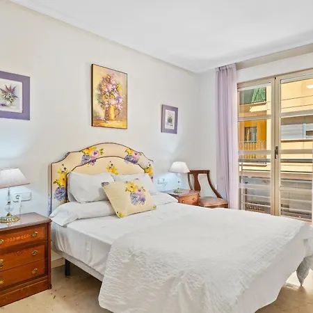 Paseo Juan Aparicio Apartment